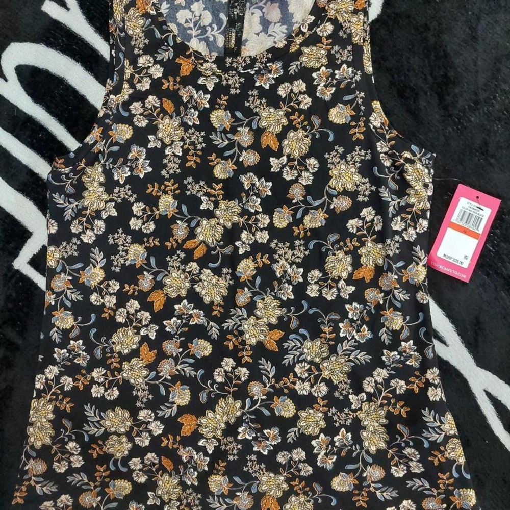 Vince Camuto XS tank‎